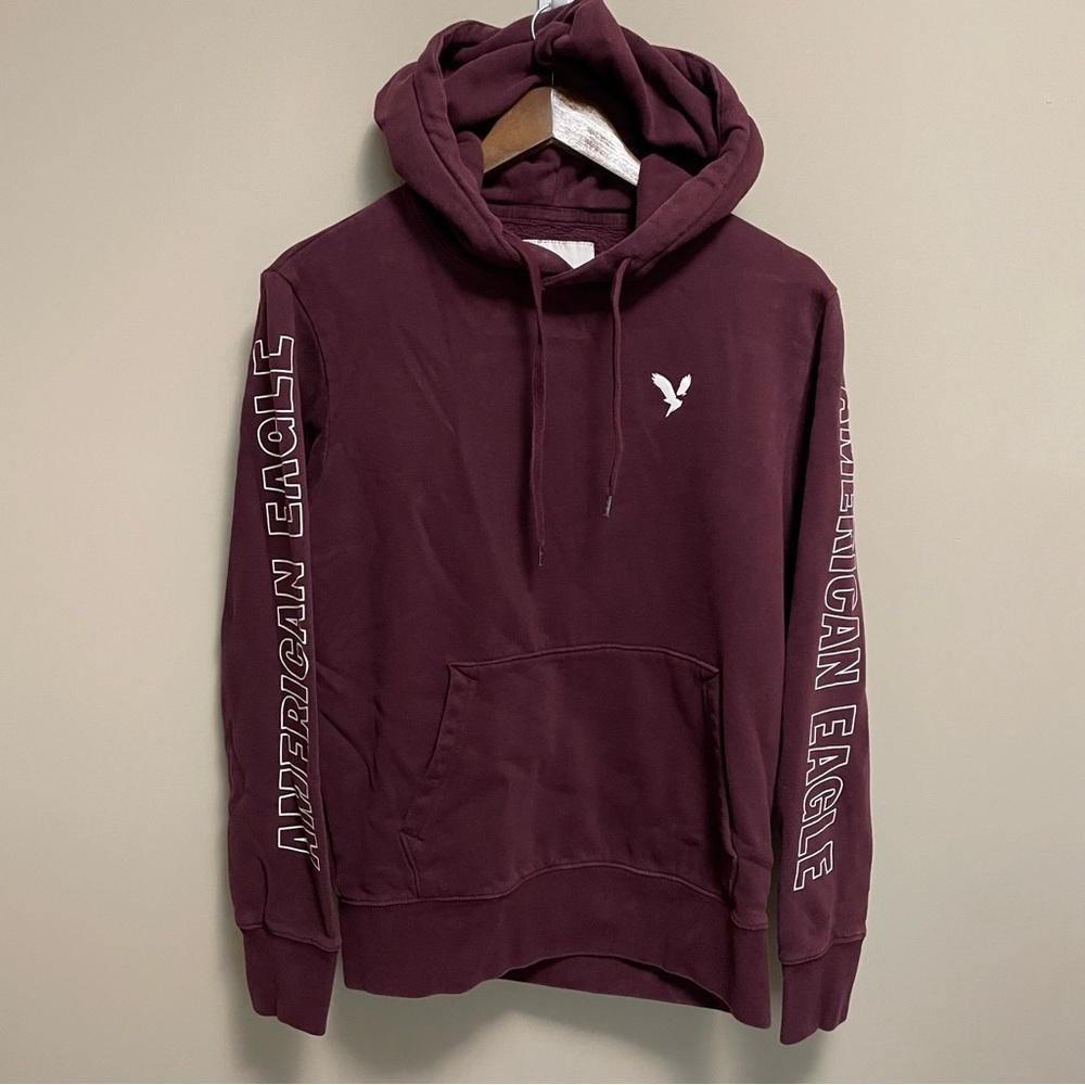 American Eagle Outfitters Men's Maroon Hoodie Size Small